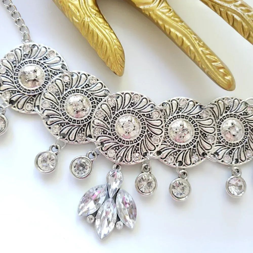 Zara Glass Stones Choker